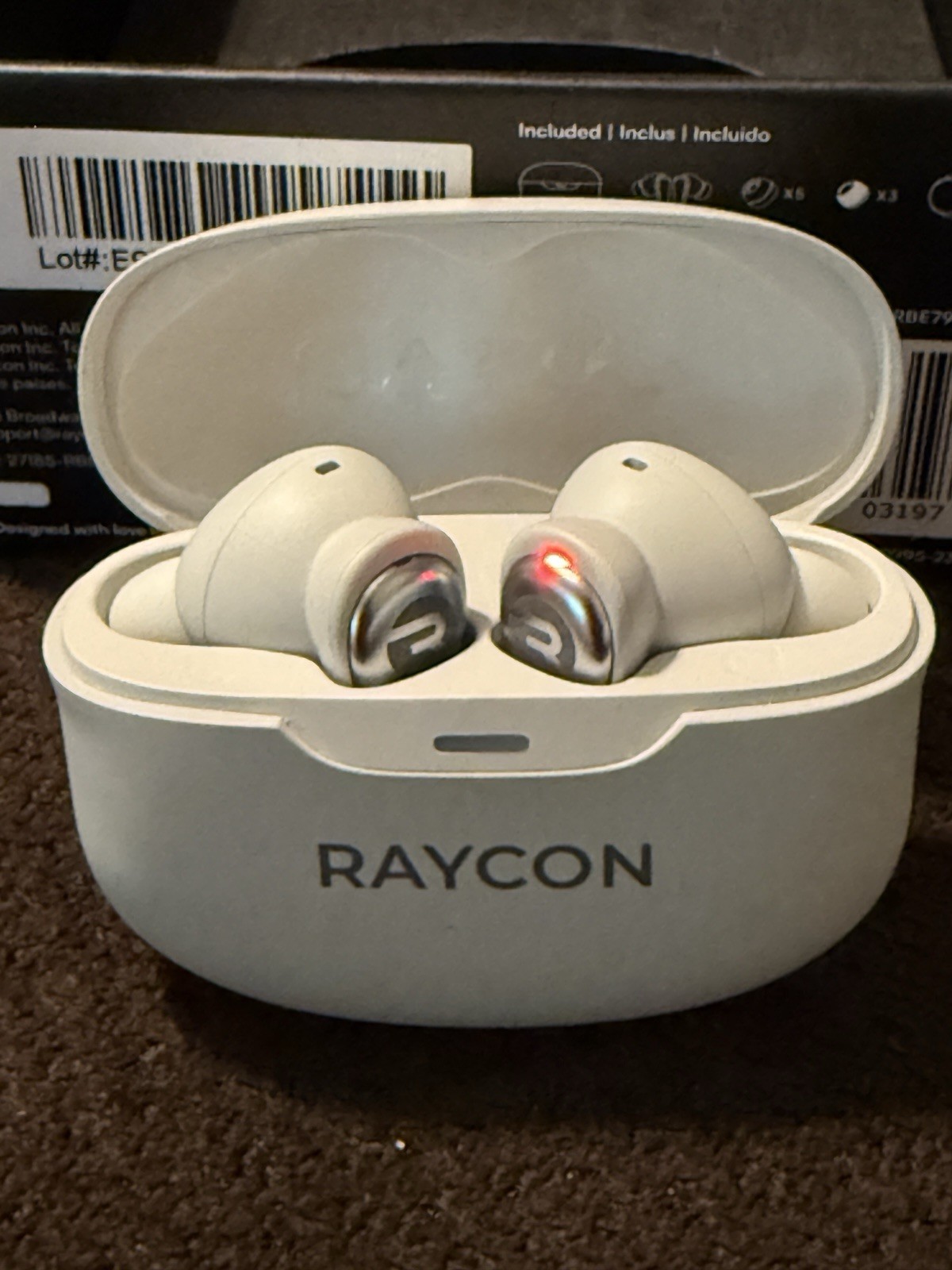 Raycon Everyday Earbuds Pro White Bluetooth In-Ear w/ Case, USB-C Cable