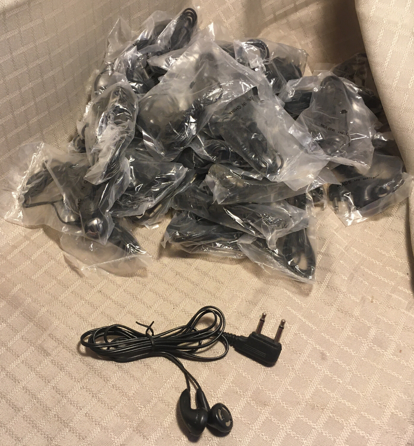Large Wholesale Lot Of (43) Passenger Jet Wired Ear Buds NIP
