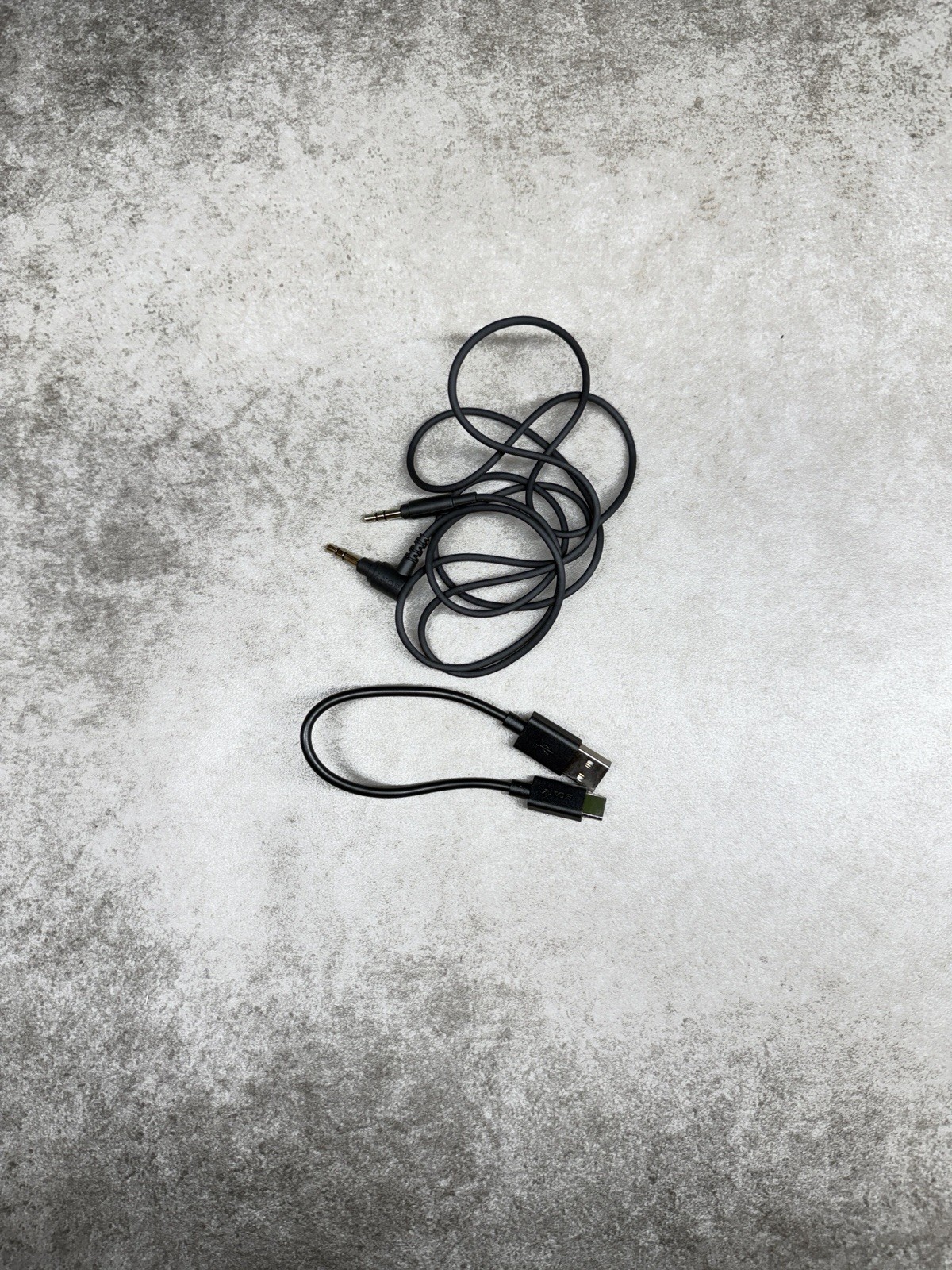 Sony XM6 Black Over-Ear Wired Headphones 3.5mm Jack w/ Carrying Case and Charger
