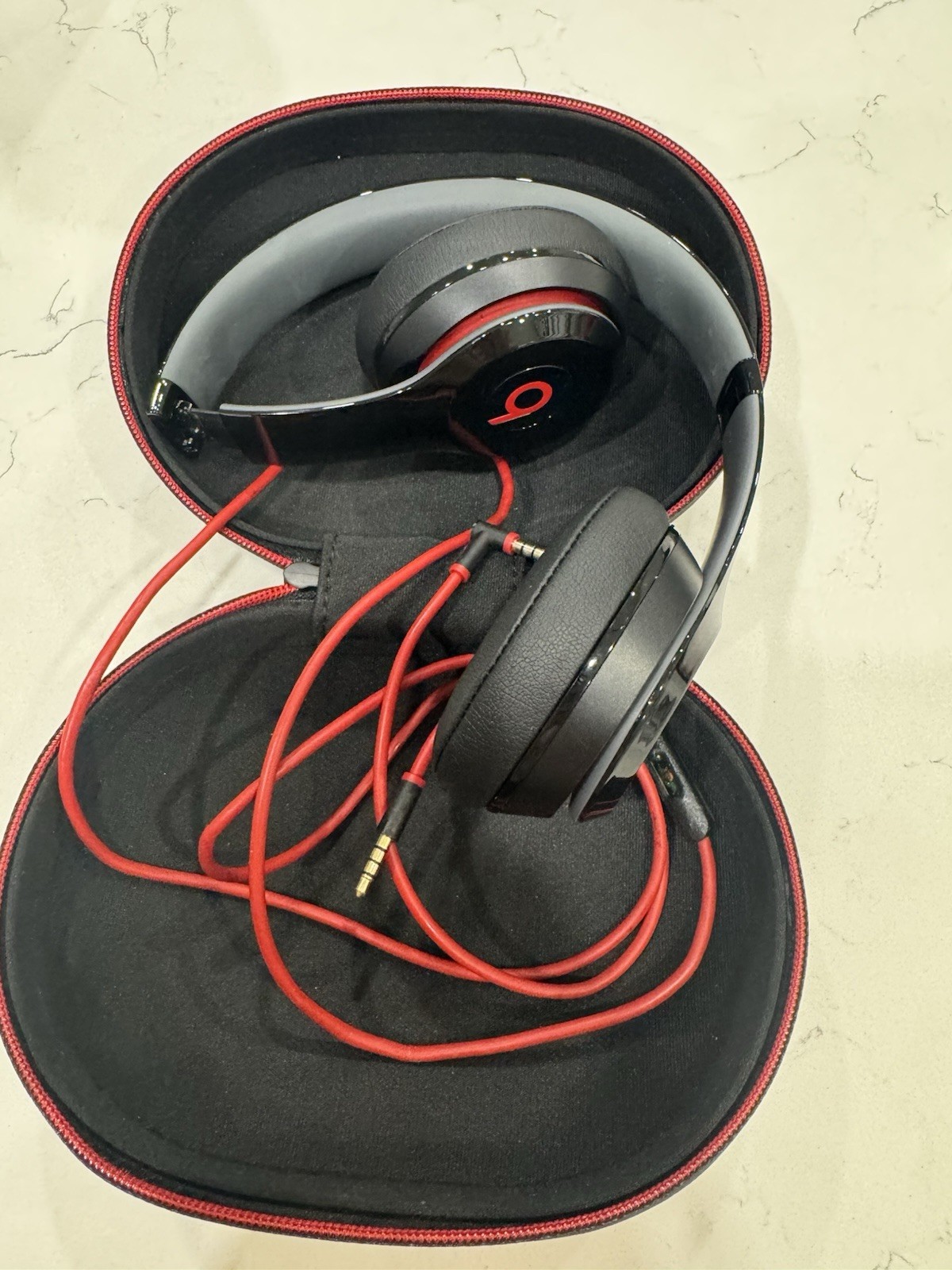 Beats by Dr. Dre Solo2 Over the Ear Headphones – Black