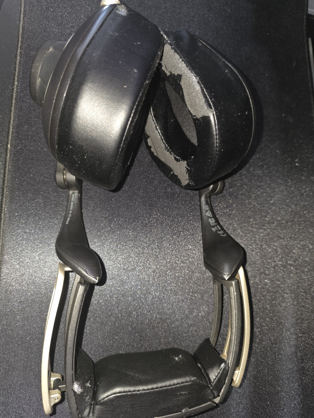 Blue SADIE Over-Ear Closed-Back Headphones – Hi-Fi/Studio, Built-in Amp