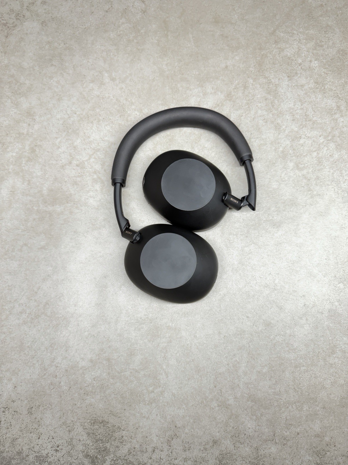 Sony XM6 Black Over-Ear Wired Headphones 3.5mm Jack w/ Carrying Case and Charger