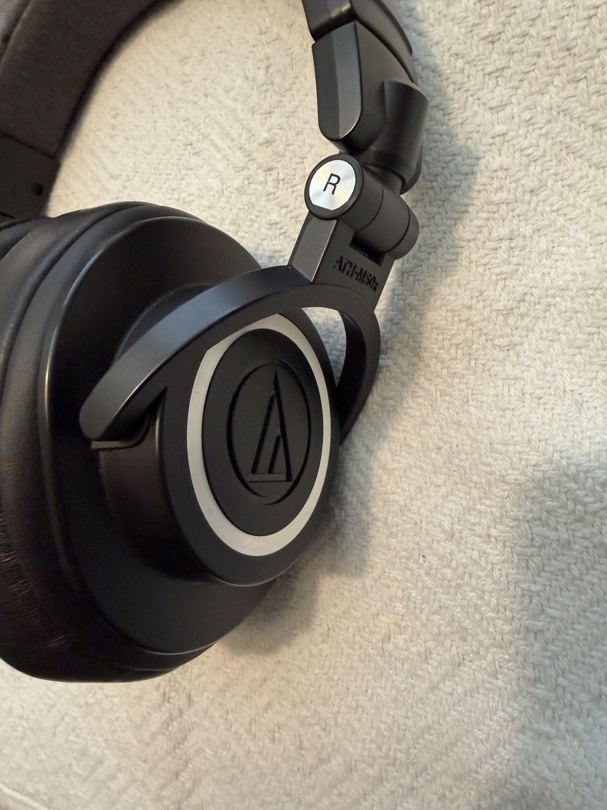 Audio-Technica ATH-M50x Black Headphones With 3 Cables Bag And Upgraded Ear Pads