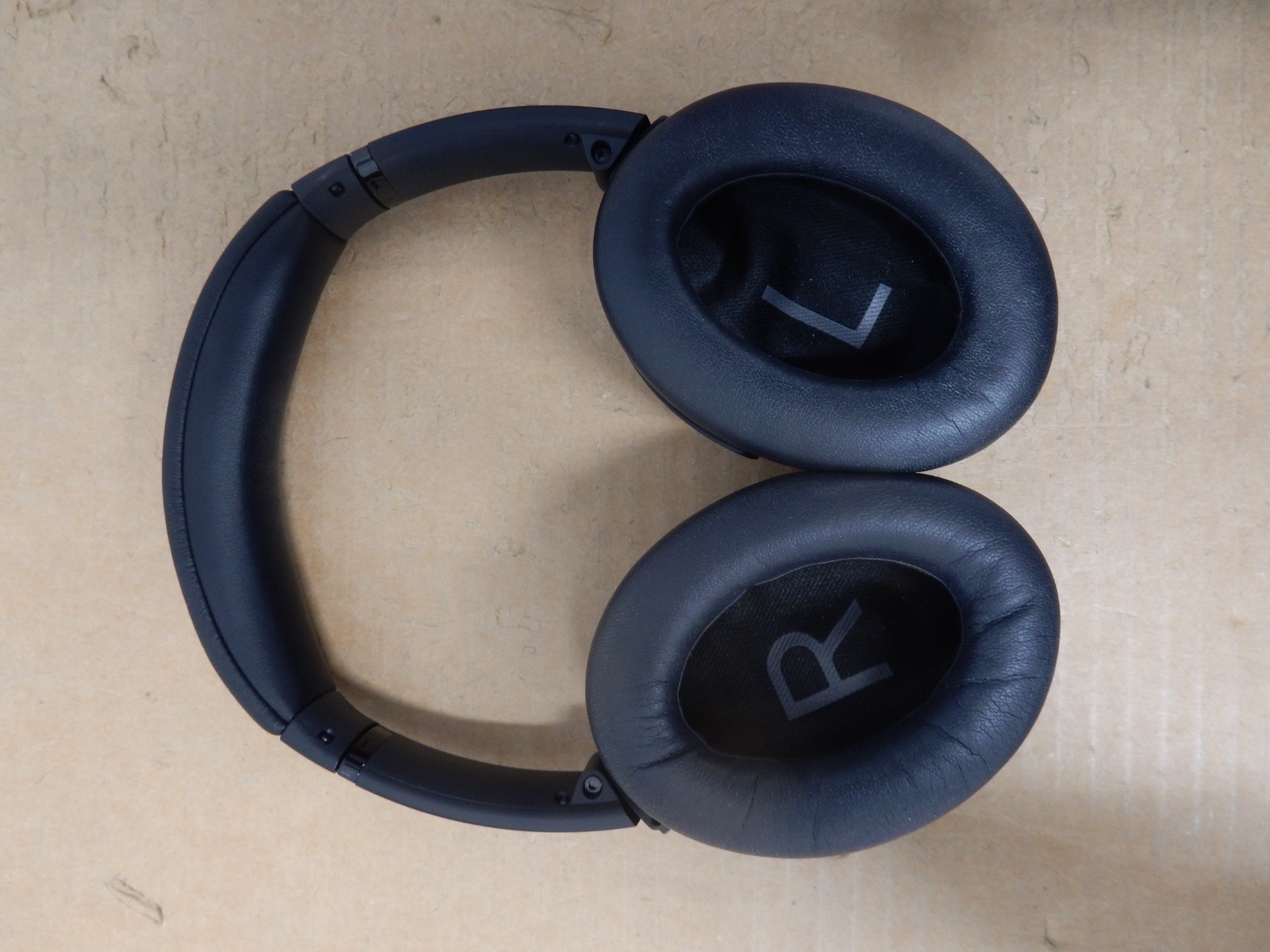 BOSE 437310 QuietComfort 45 (QC45) wireless over-ear headphones