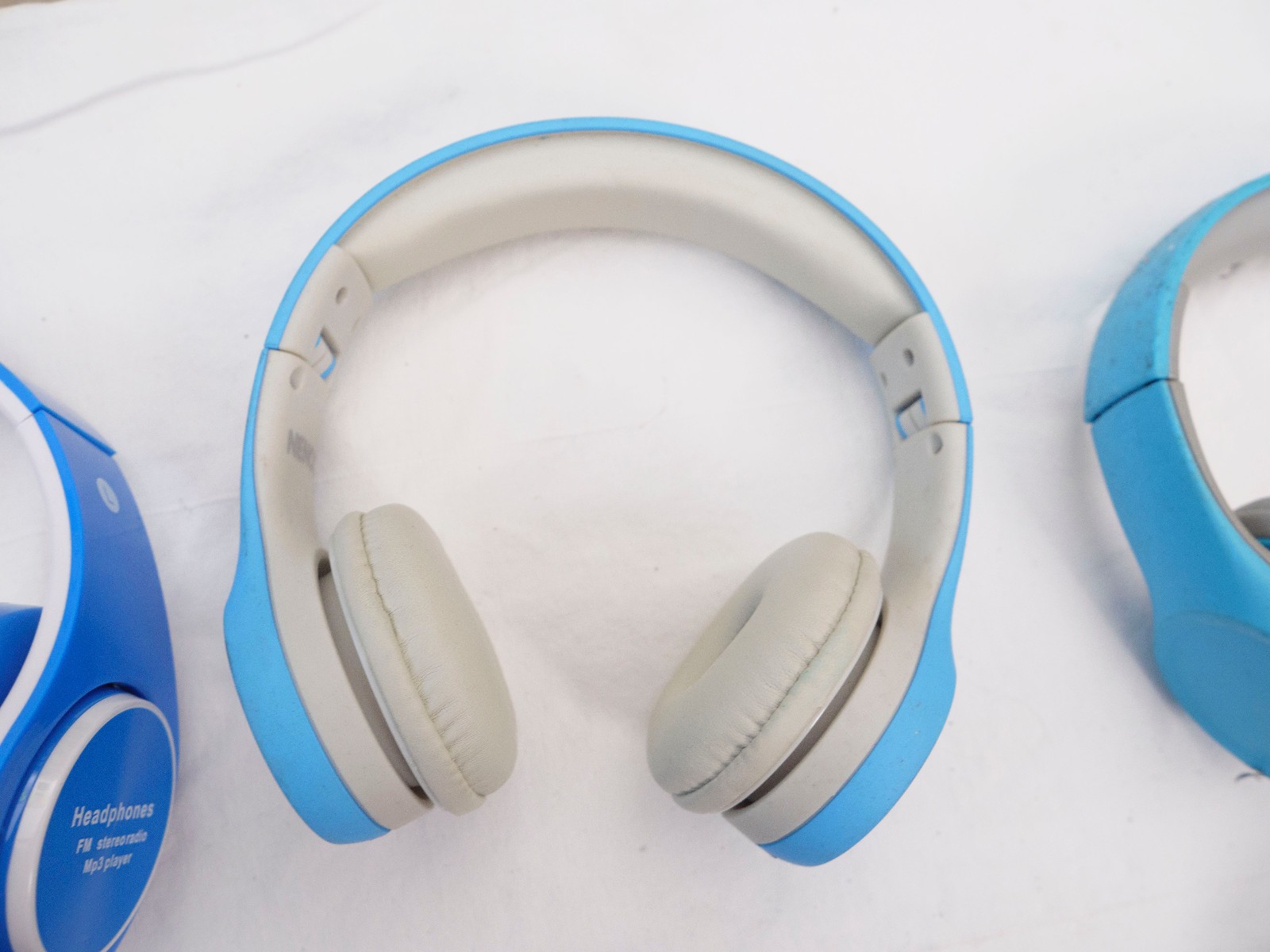 Lot of 6 Mixed Assorted Headphones