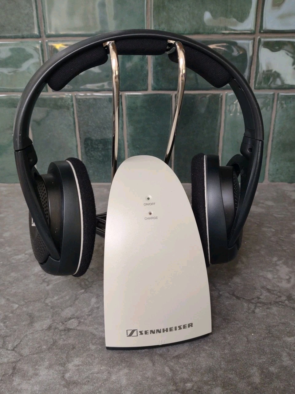 Sennheiser HDR 120 Wireless On-Ear Headphones with TR 120 Charging Base