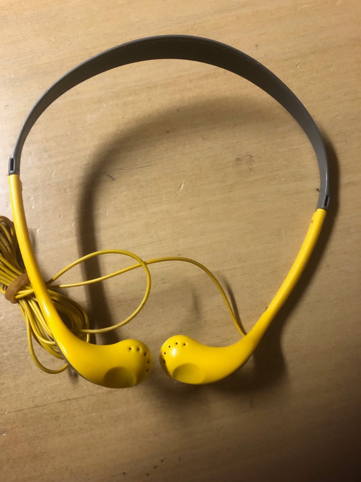 Vintage Sony Sports MDR-W14 Walkman Headphones Yellow Very Clean