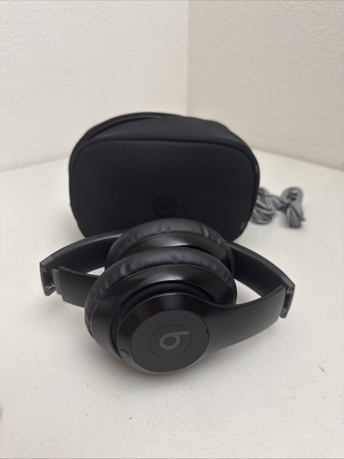 Beats by Dr. Dre Beats Studio Pro Wireless Noise Cancelling Black *READ **