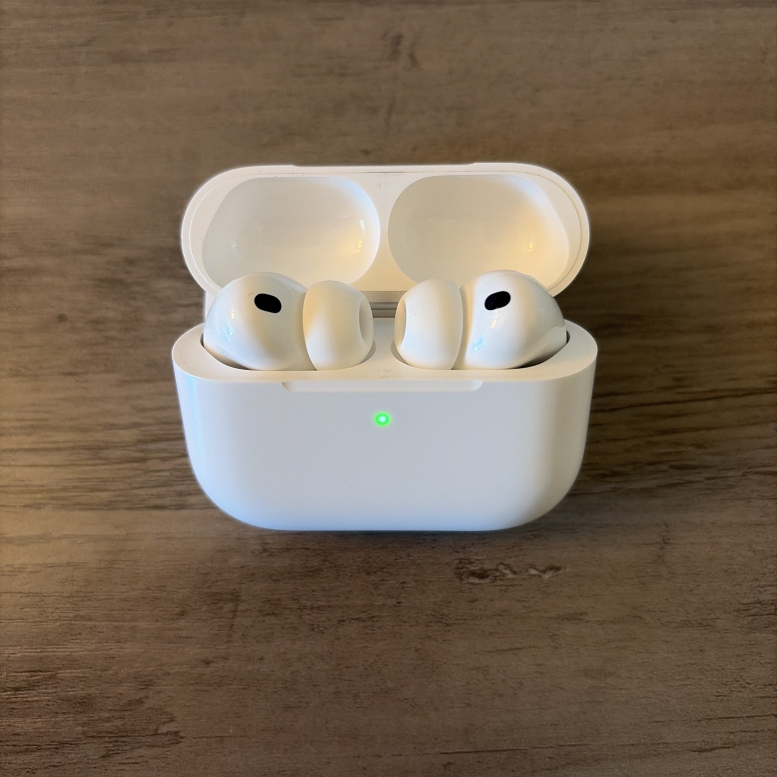 Apple AirPods Pro 3 White In Ear Headphones