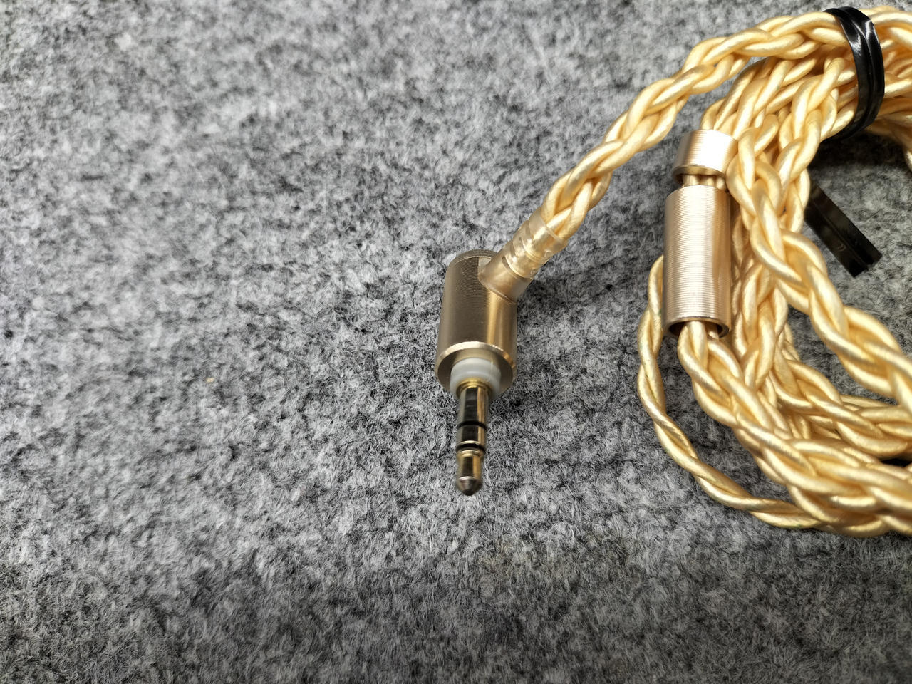 Acoustune HS1695TI IEM Gold 4th Gen Myrinx Driver HS1695TI-GLD Earphones Japan