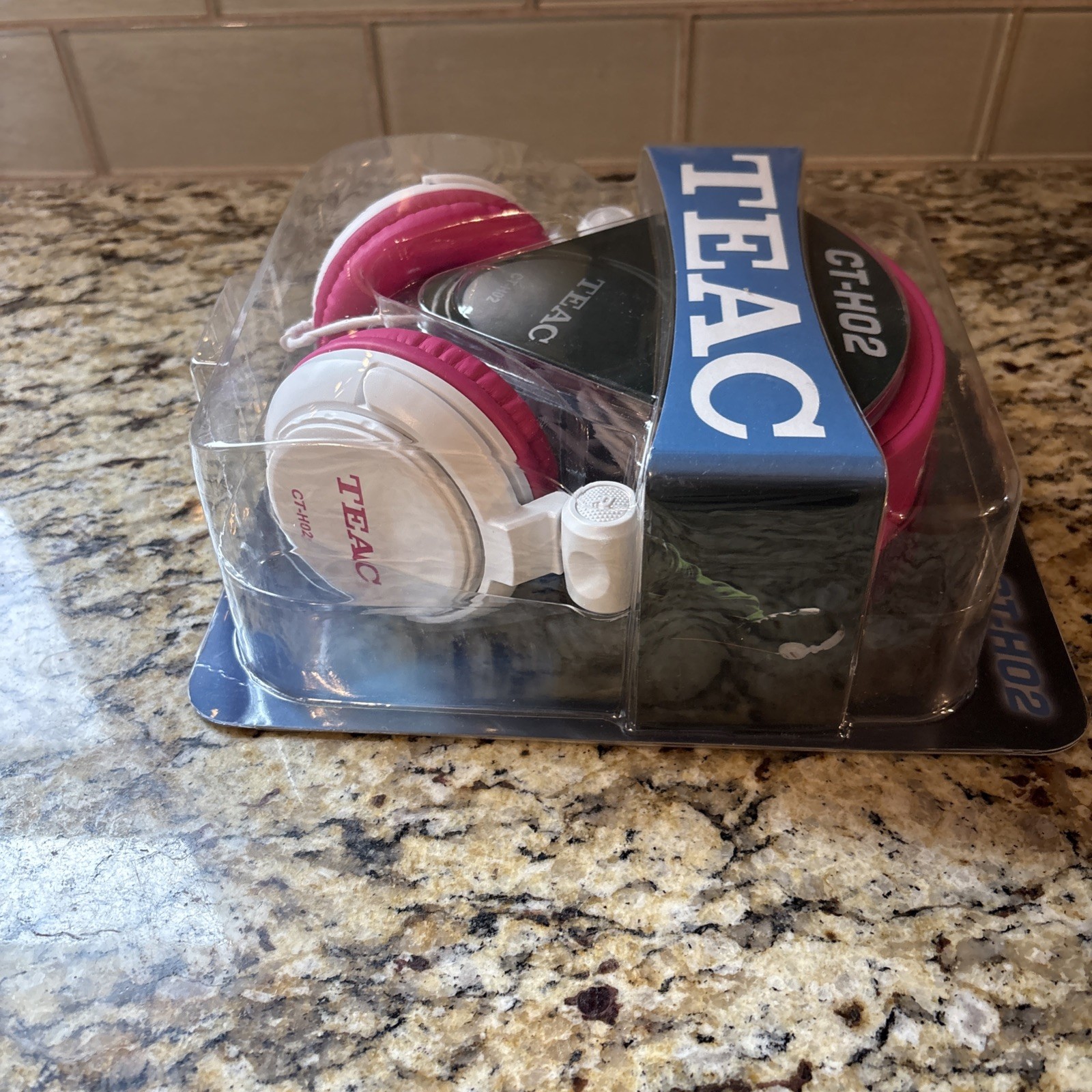 Teac CT-H02 Headphones Over Ear Factory Sealed New 9.8ft Cable NIB. NEW