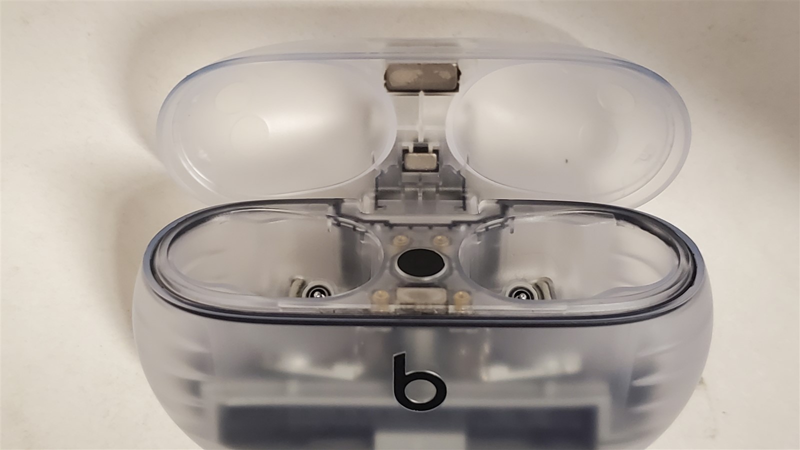 Beats Studio Buds Plus + Wireless Noise Cancelling Earbuds, A2872, Transparent