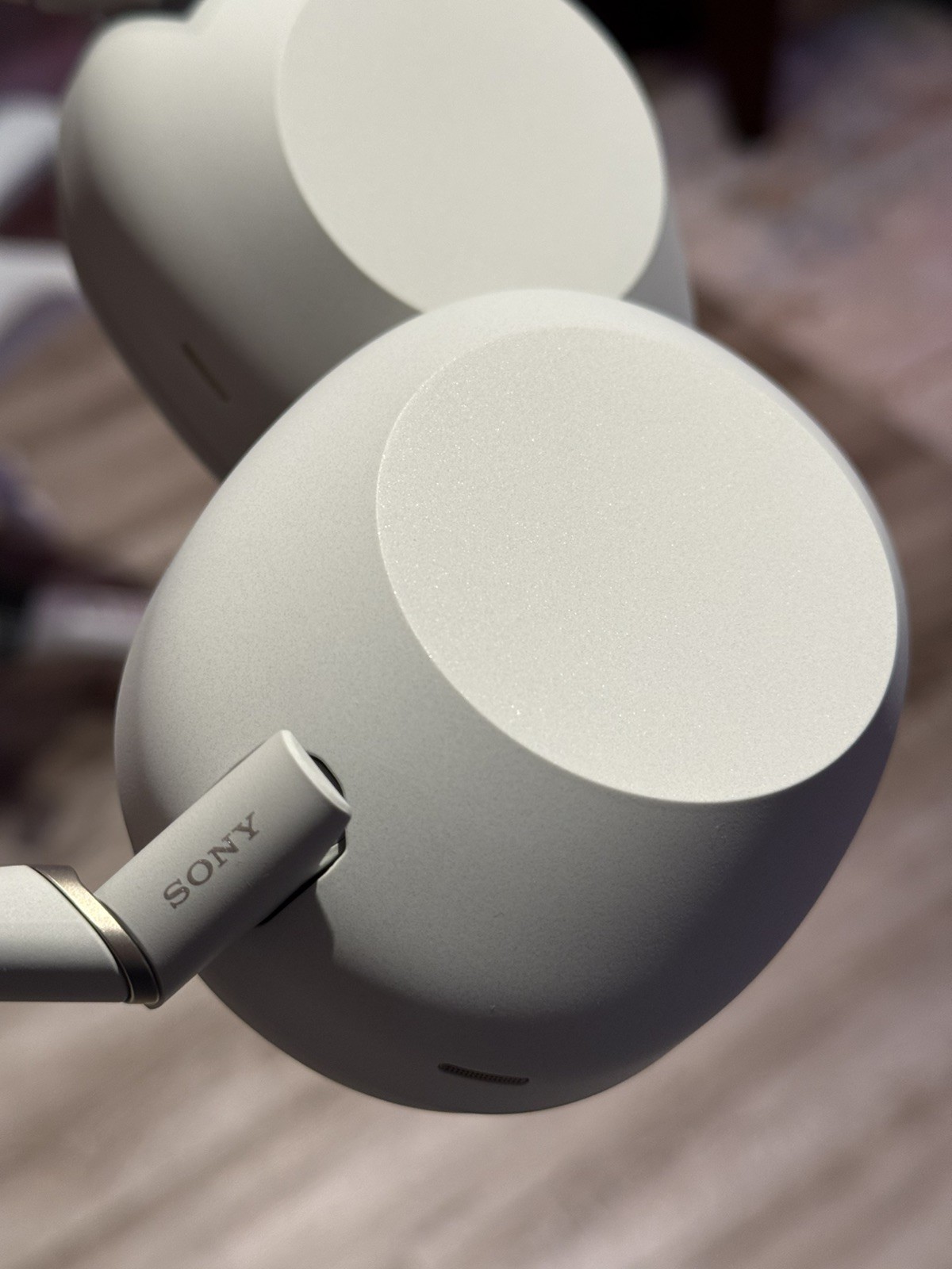 Sony WH-1000XM6 Wireless Noise-Canceling Headphones Platinum Silver – Excellent