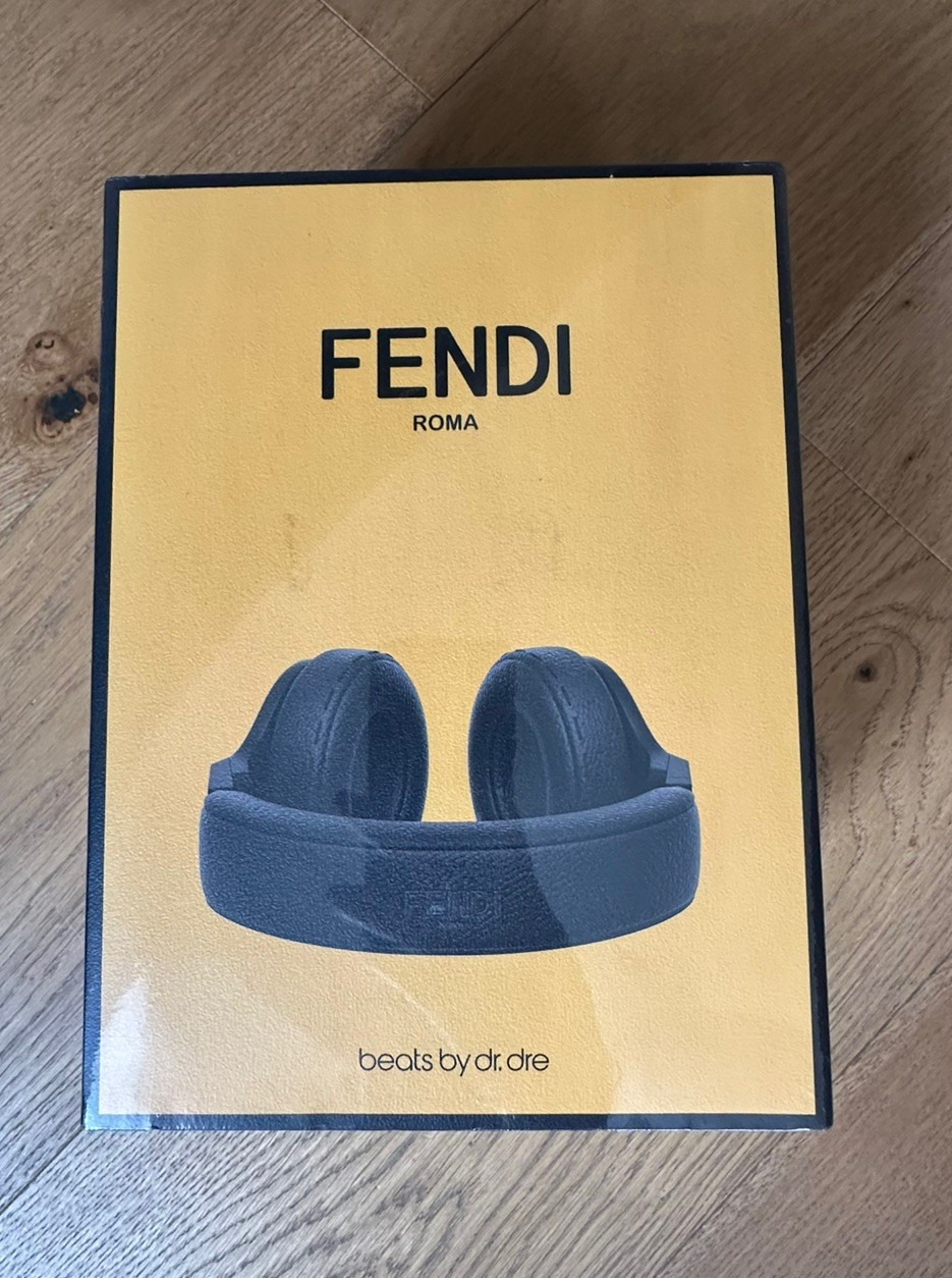 Fendi x Beats Pro Over-Ear Wired 3.5mm Headphones BLACK 50mm w/ On-Cable Mic