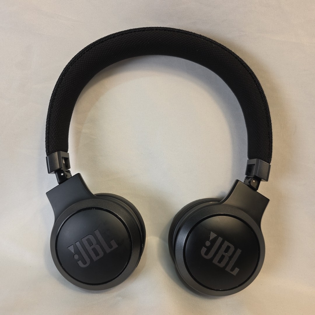 JBL Live 460NC Wireless On-Ear Noise Cancelling Headphones – Black