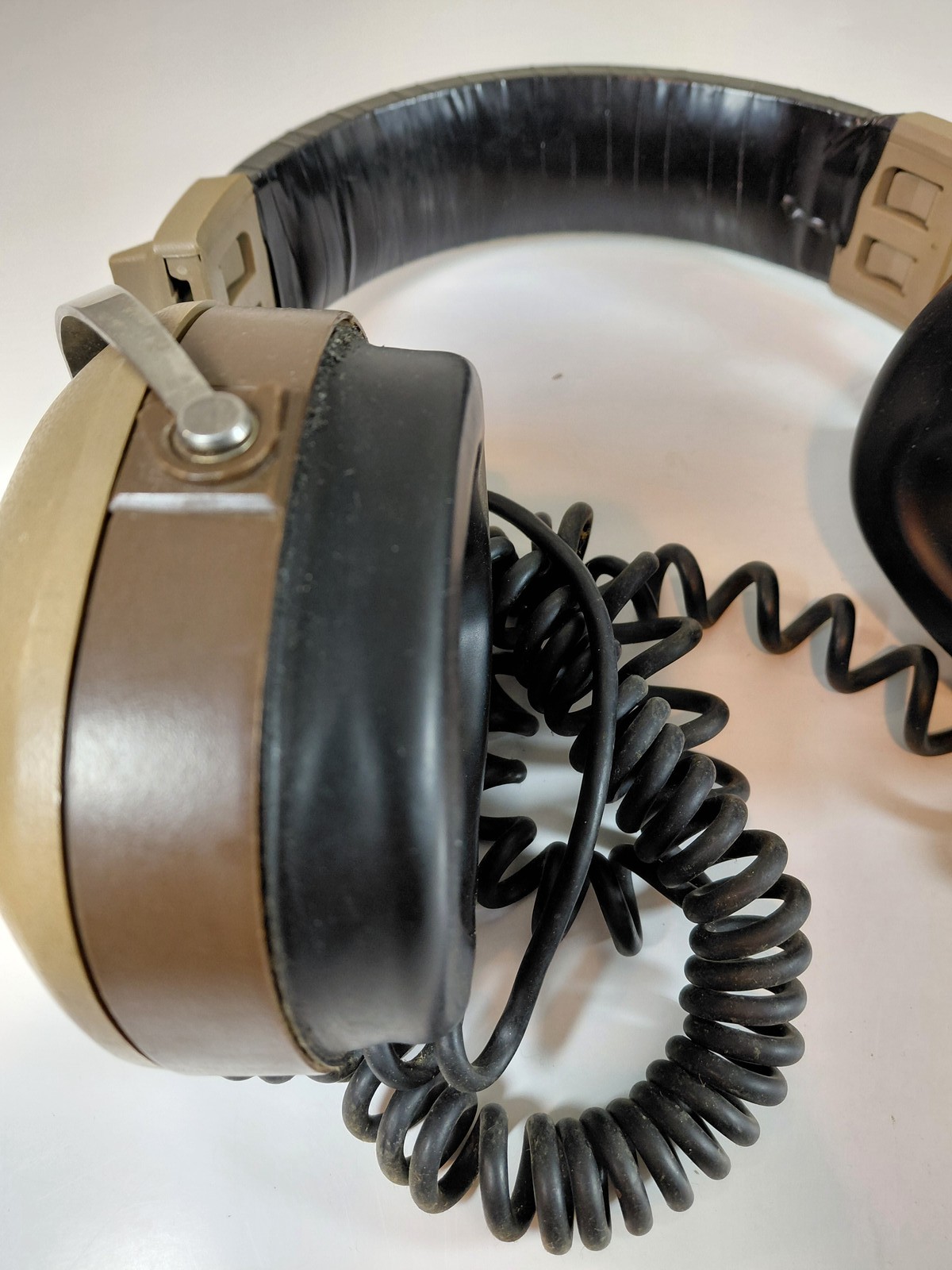 Vintage Koss K/6ALC Over-Ear Wired Headphones Tan Brown Coiled Cable 1/4″ Jack
