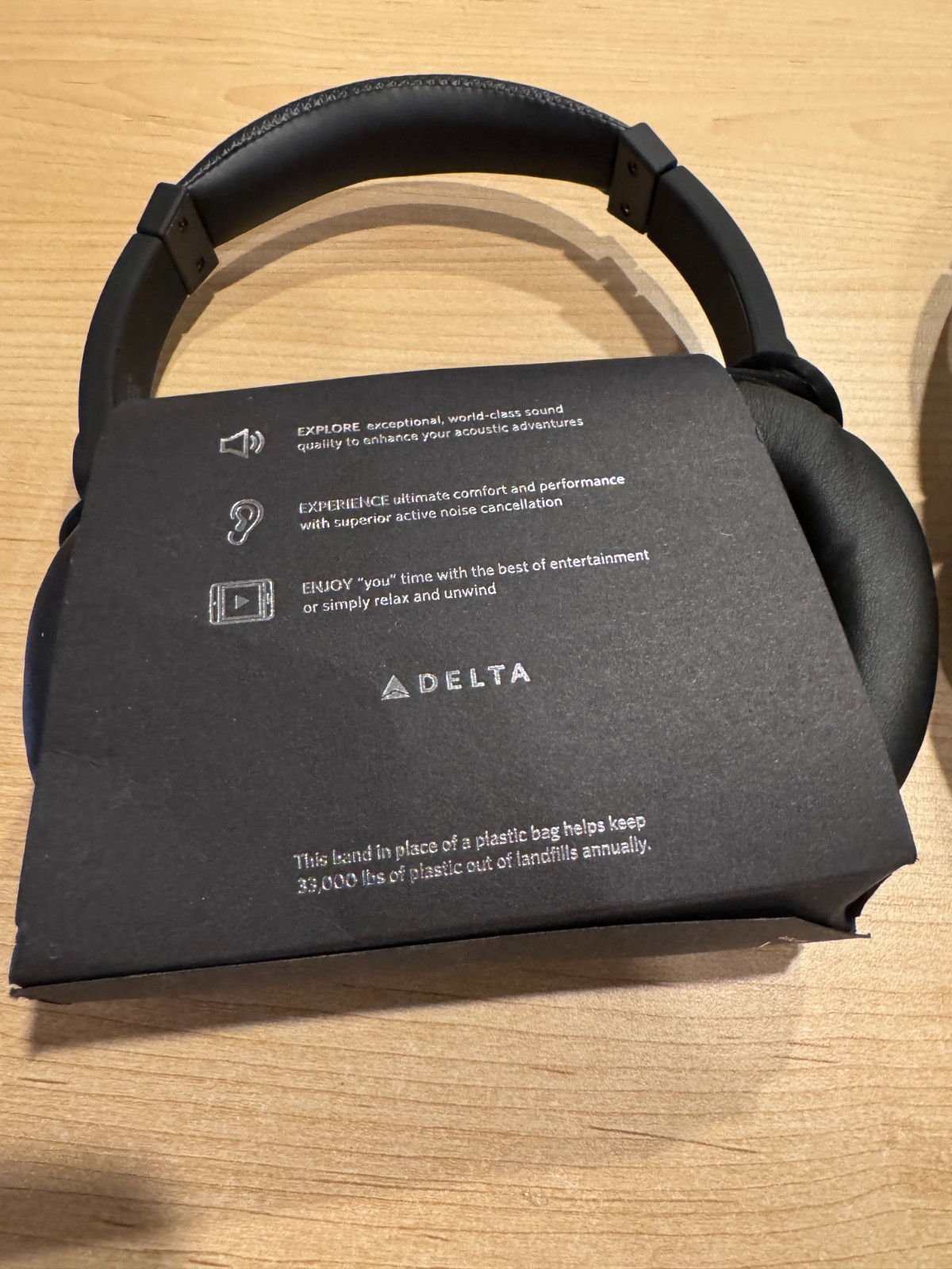 Delta Airlines 1st Class Premium Headset Head Phones Brand New 044208423 2 Pack
