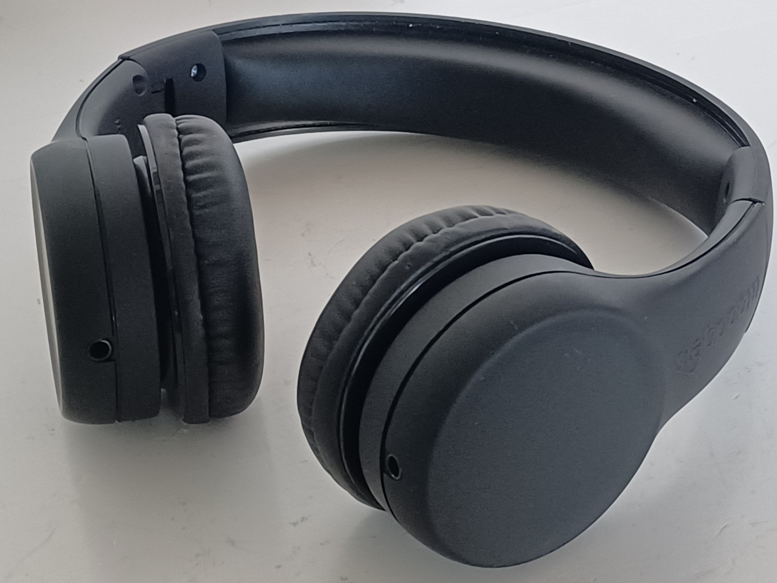LilGadgets Kids Premium Volume Limited Wired Headphones w/ SharePort Connect+
