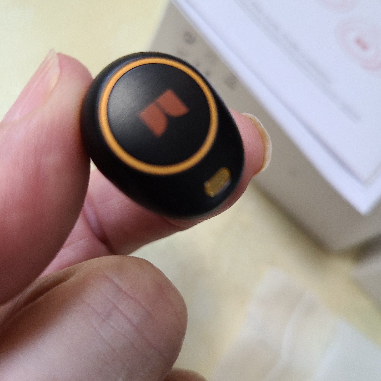 Monster Wireless Earbuds Achieve 300 AirLinks Bluetooth Headphones NEW