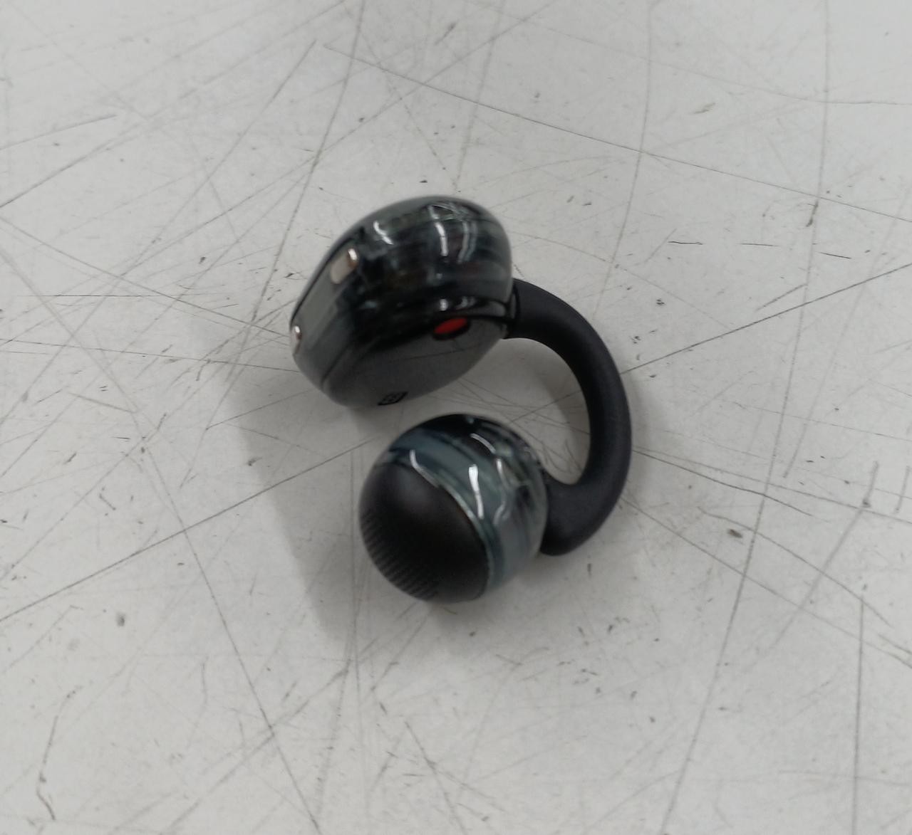 JBL SOUNDGEARCLIPS Wireless Earphones