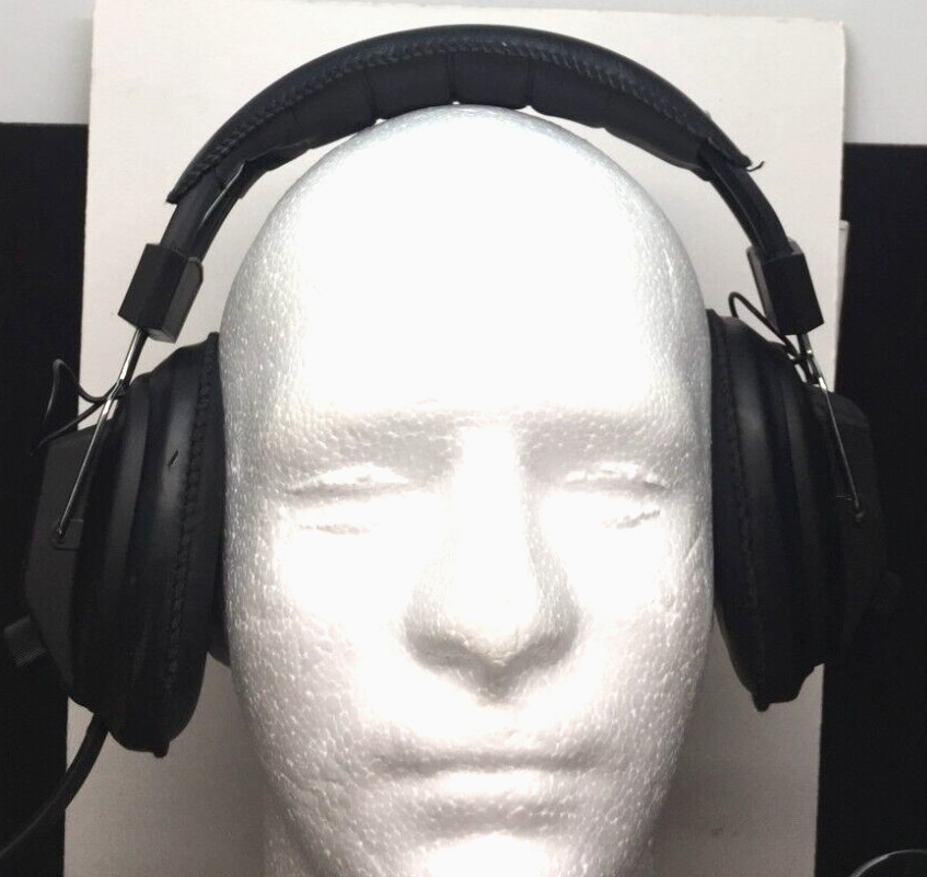 Preowned Works Labtec C-184 Stereo/Mono Headphones w/ Volume Control 3.5mm