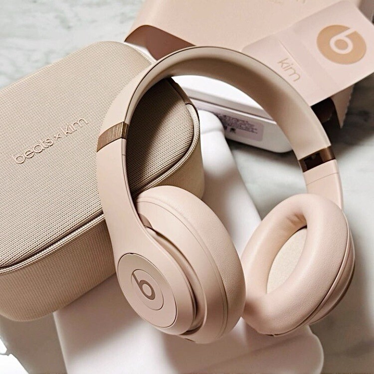 Original Beats Studio Pro Wireless Bluetooth Headphones All Colors – New Sealed