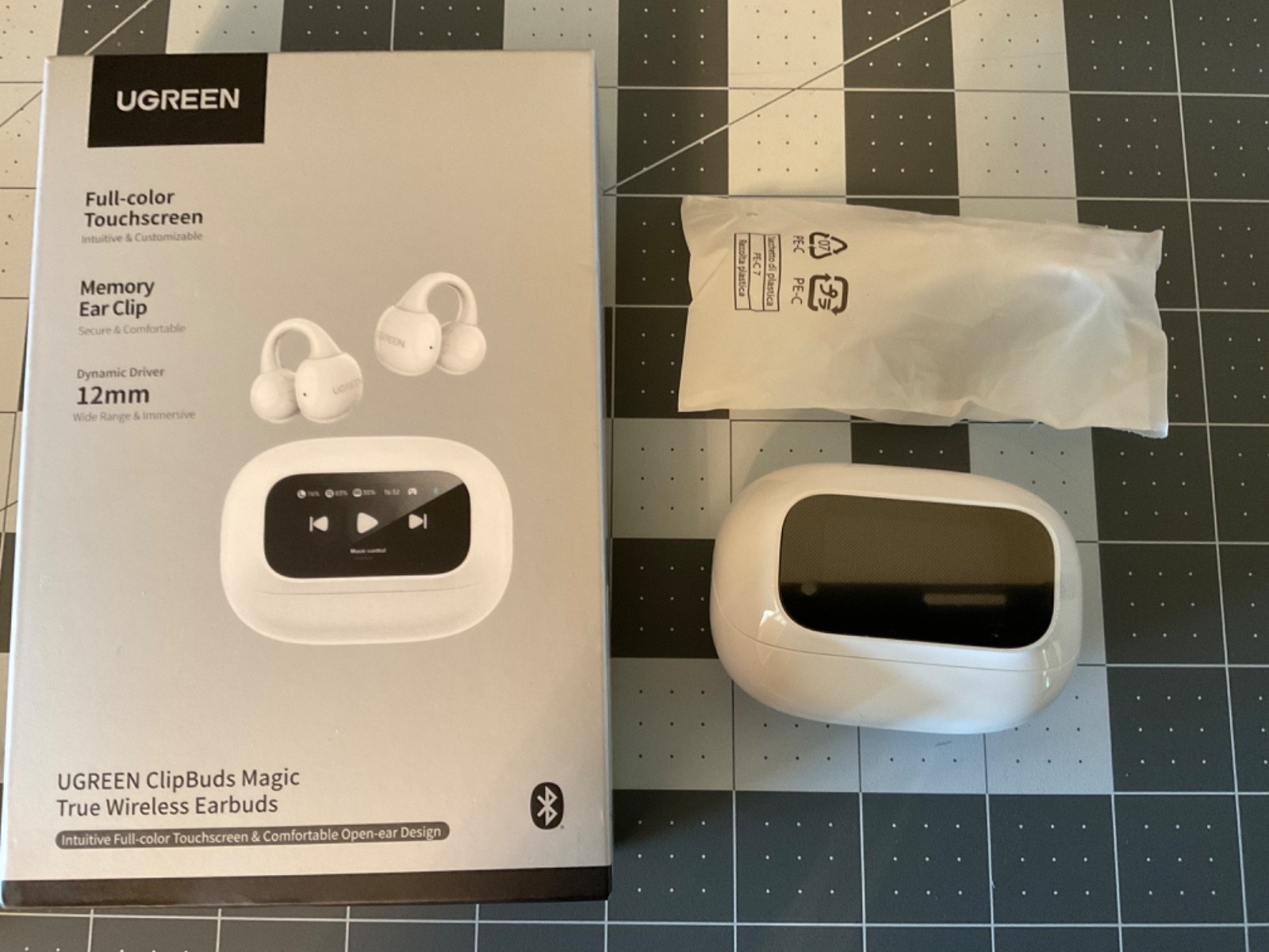 UGREEN ClipBuds Magic True Wireless Earbuds Touchscreen Case BT 5.4 12mm White