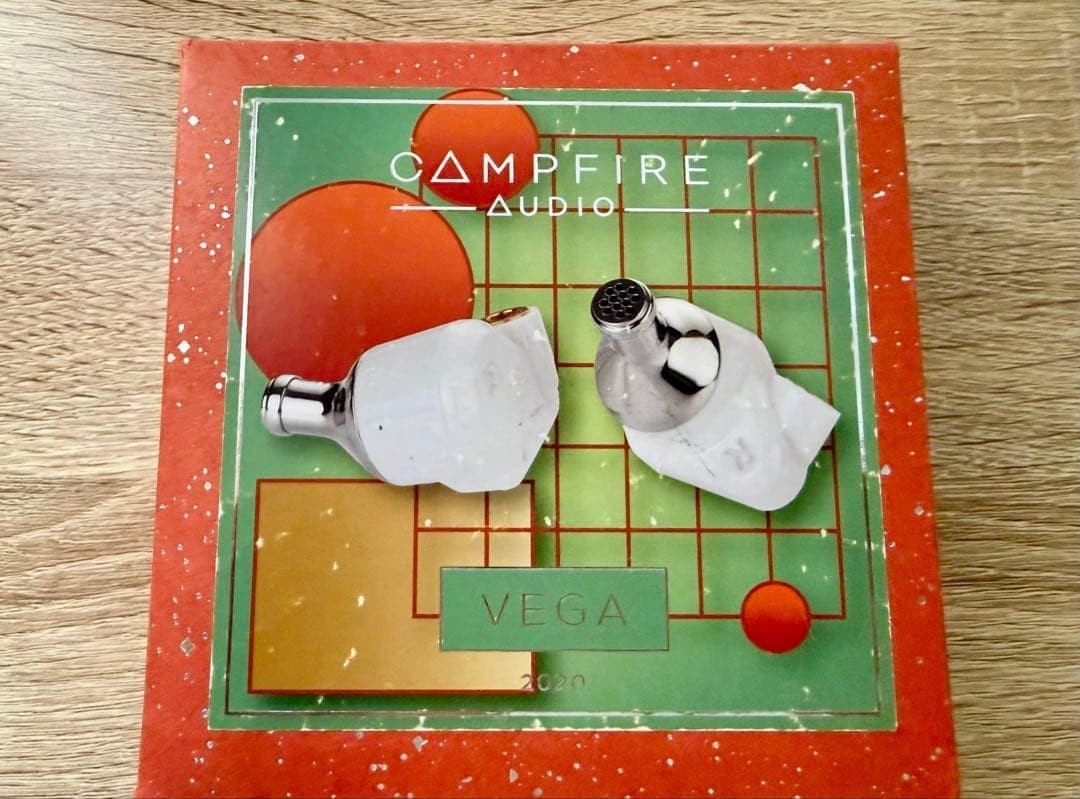Campfire Audio VEGA 2020 In-Ear Monitor Earphones w/Box White Color Used Japan