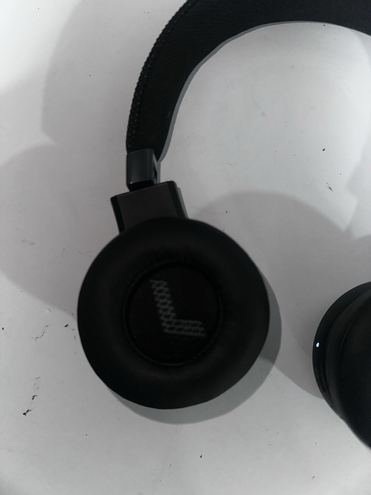 JBL Live 460NC – Wireless on-ear NC headphones – Black – NIB