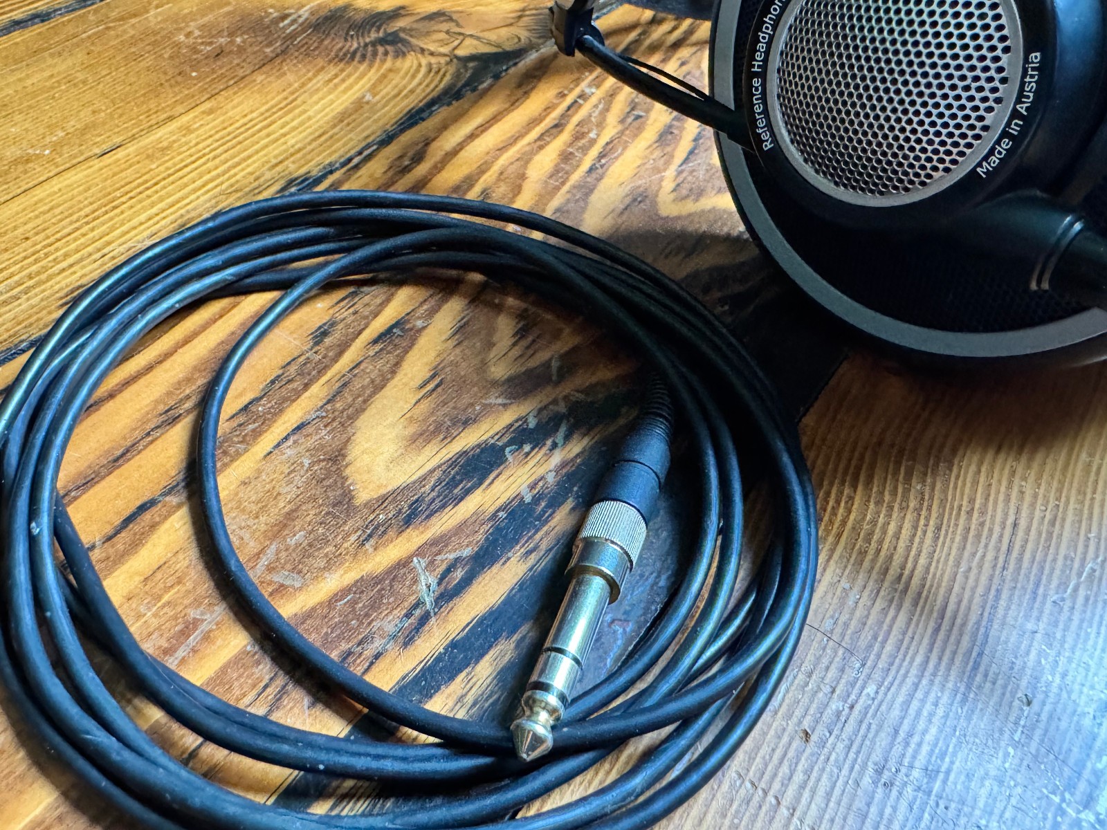 AKG K702 Pro Audio Audio Channel Reference Studio Headphones