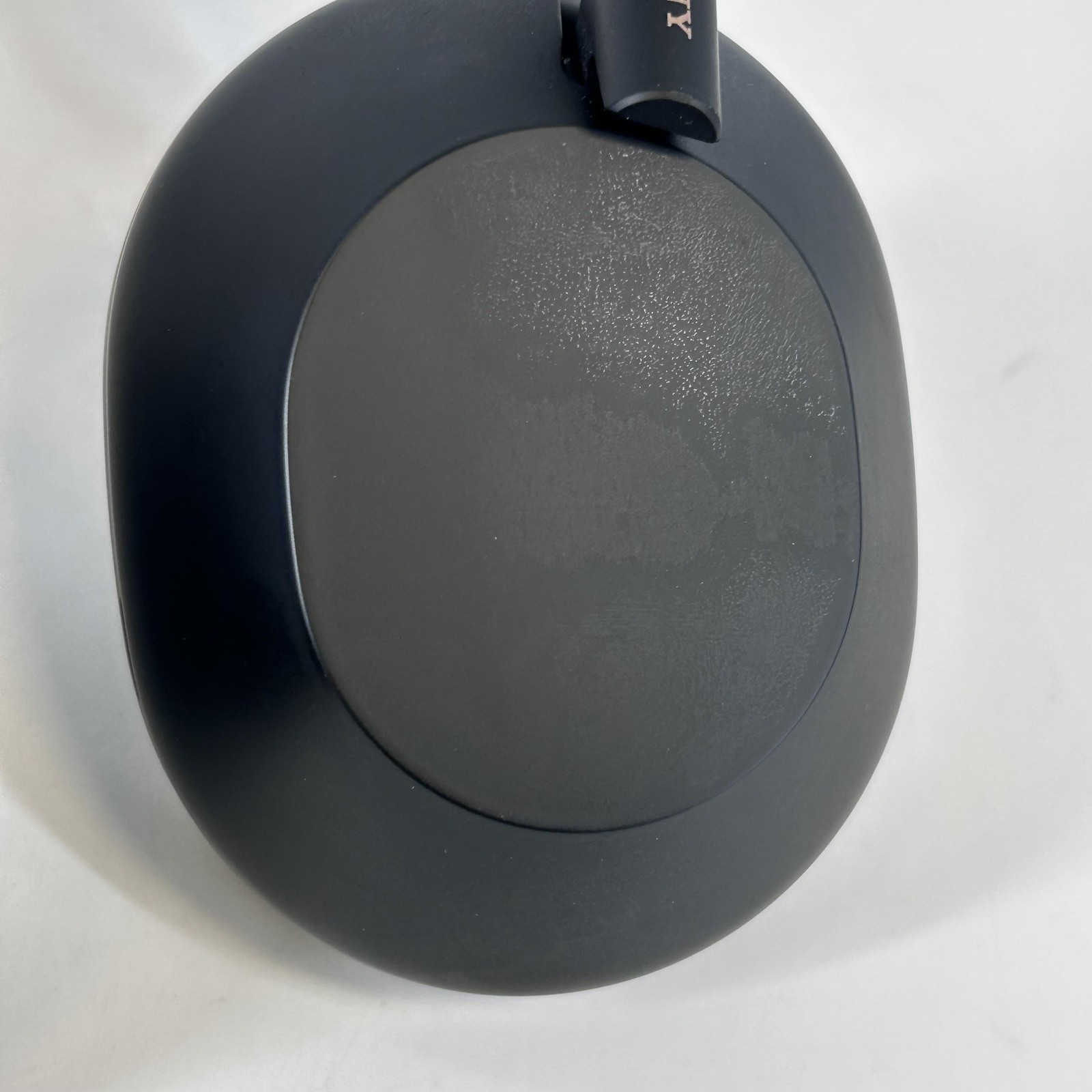 Sony WH-1000XM5 Headphones Black w/ Case/Charger – Excellent Condition