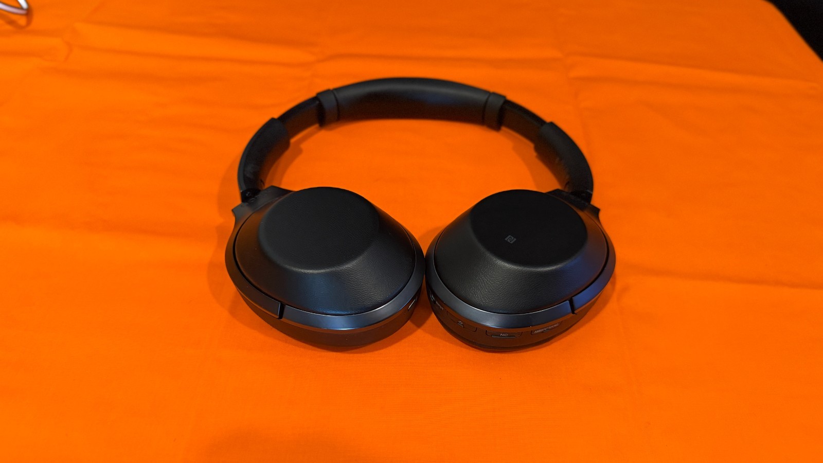 Sony MDR-1000X Bluetooth Wireless Noise Cancelling Headphones Excellent Cond
