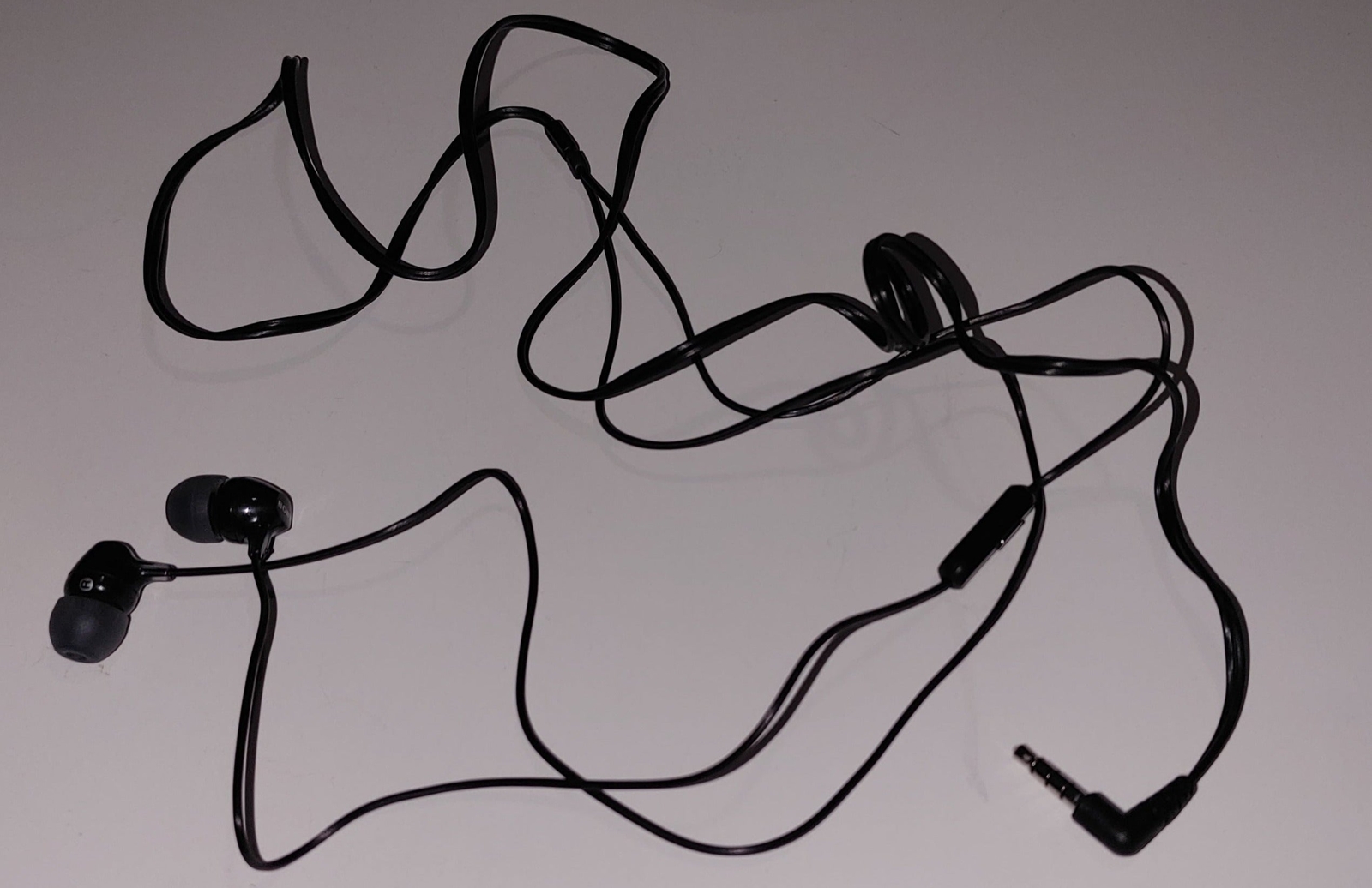 Sony – Stereo headphones for smartphones* Model: MDR-EX14AP Black