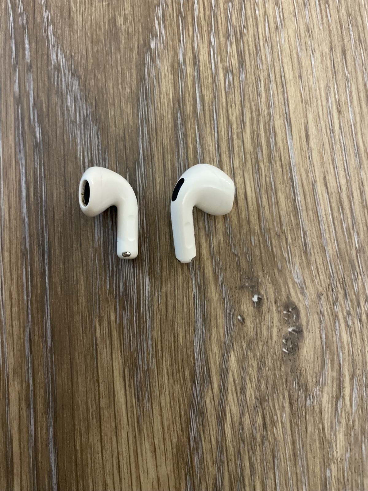 Apple AirPods 4th Gen ANC with MagSafe Charging Case A3053 A3050 A3058 Warranty