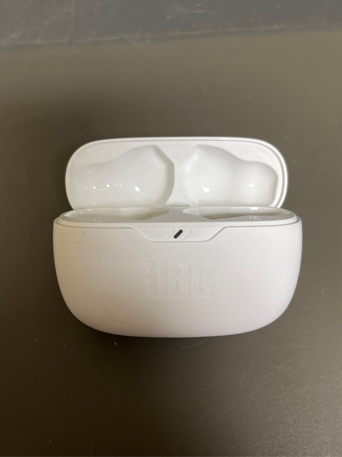 JBL Vibe Beam True Wireless Headphones 1
