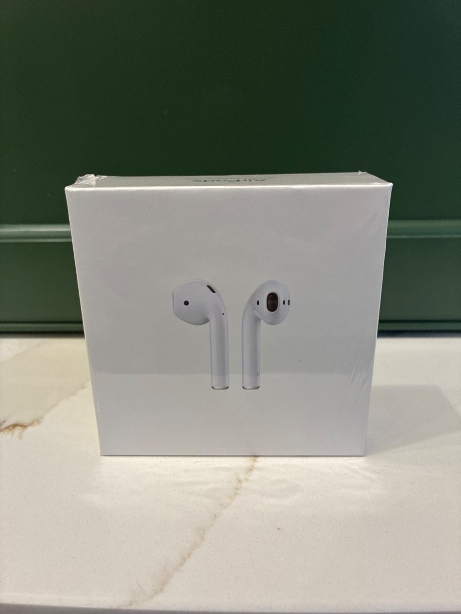 Apple AirPods Wireless Charging Case, White Bluetooth In-Ear Earbuds