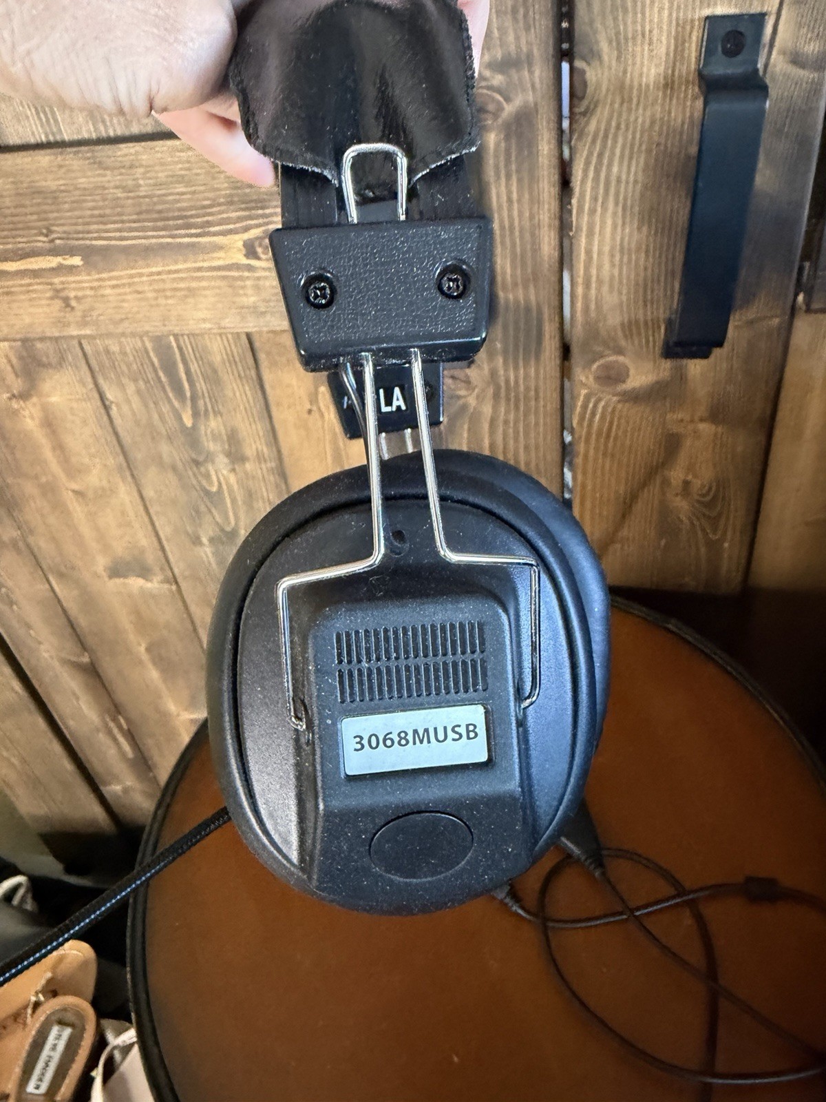 3F Califone 3068AV Switchable Stereo/Mono Headphones, 6 Ft Cord, Adjust Headband