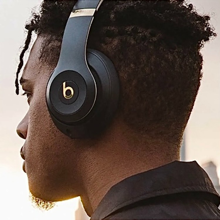 New Sealed – Beats Studio3 Beats By Dre Bluetooth Headphones – Midnight Black