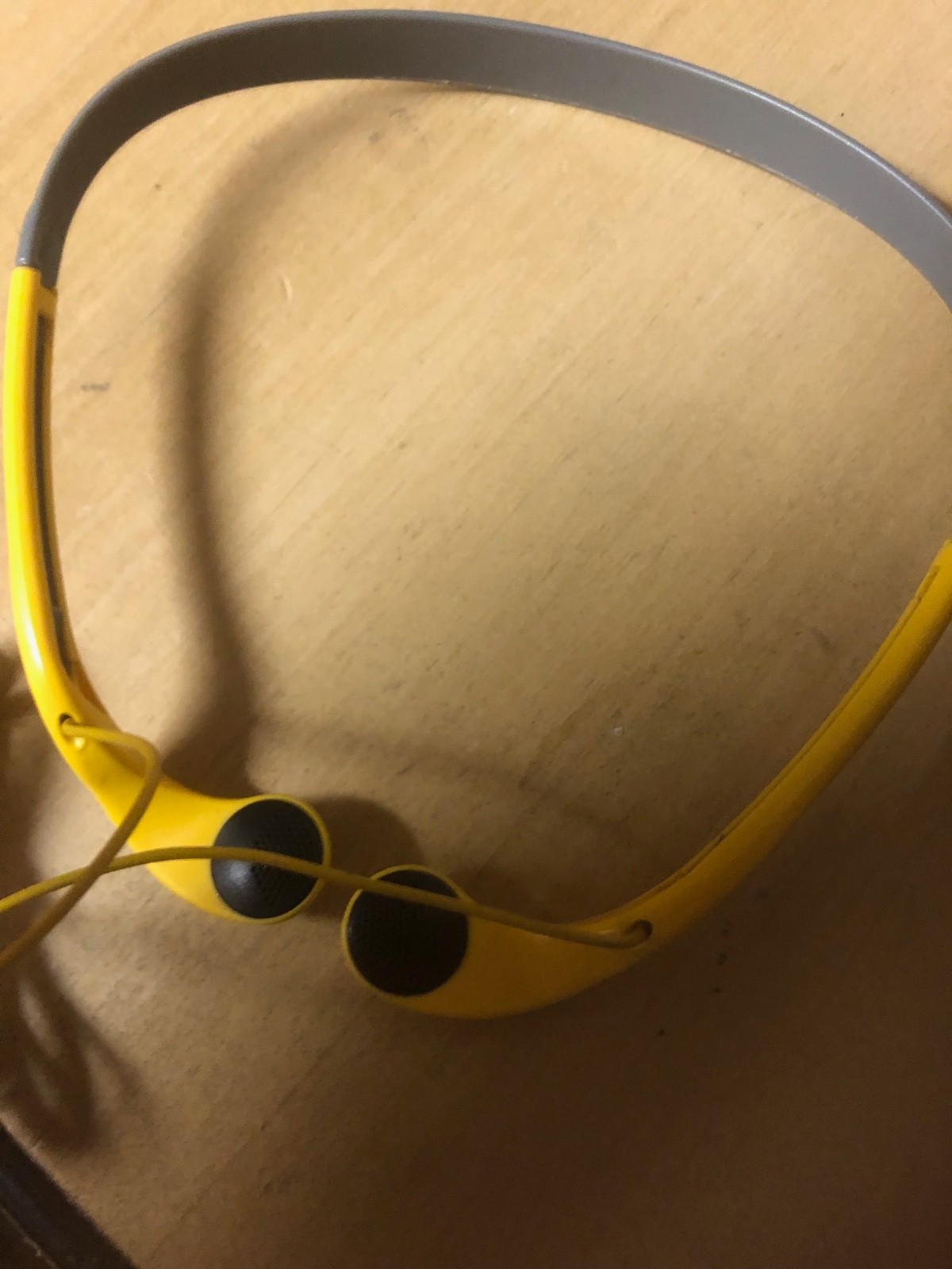 Vintage Sony Sports MDR-W14 Walkman Headphones Yellow Very Clean