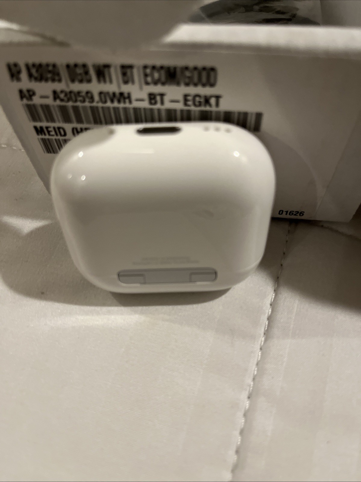 Apple AirPods 4th Gen Complete Set White, A3058/A3059/A3053