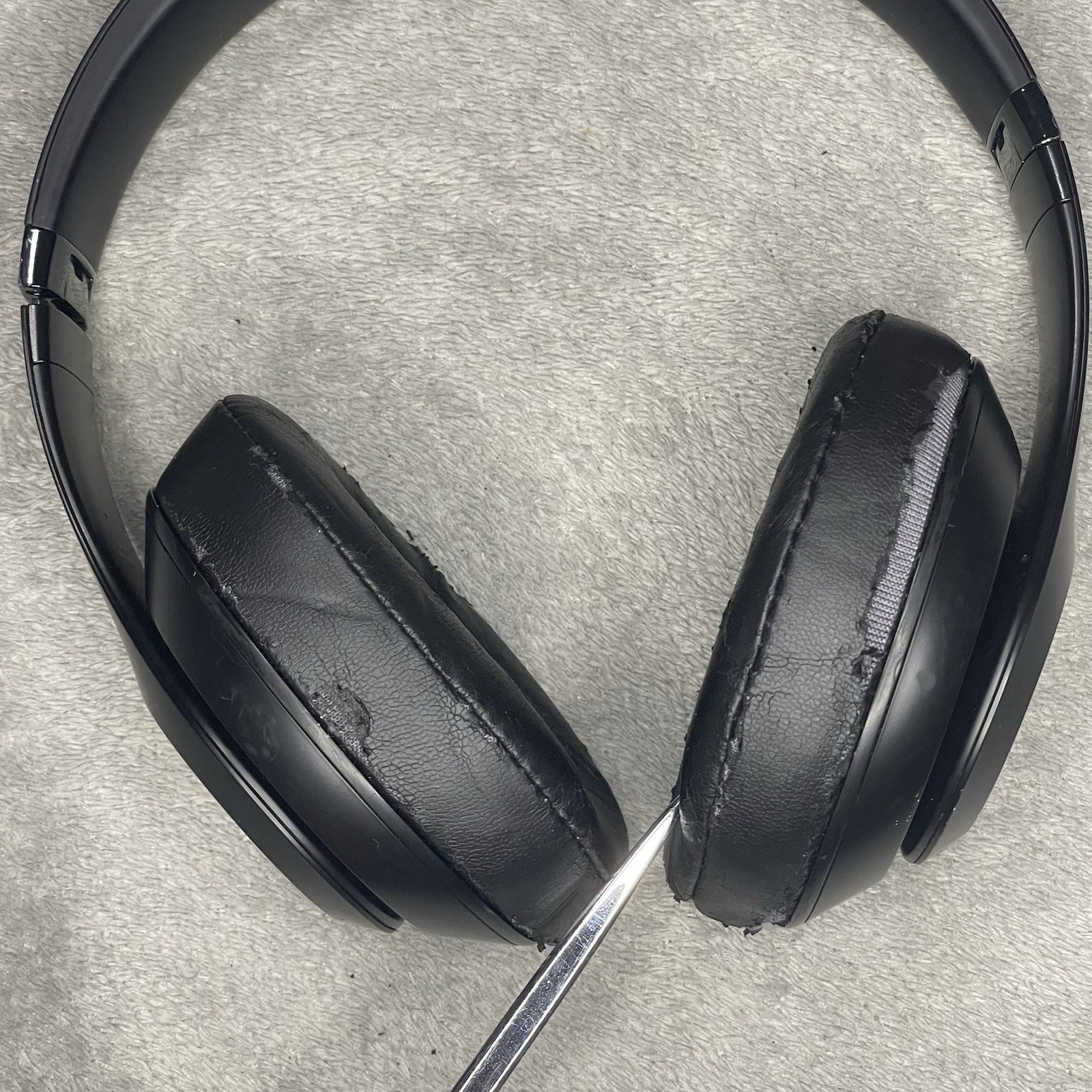 Beats by Dr. Dre Studio3 Black Over the Ear Wireless Headphones