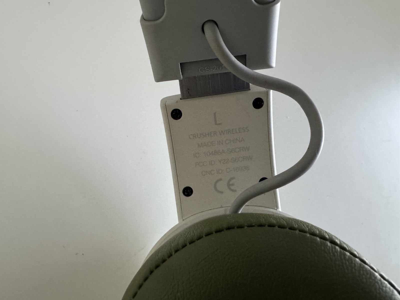 Skullcandy Crusher Wireless Bluetooth Over-Ear Headphones White/Green S6CRW Fold