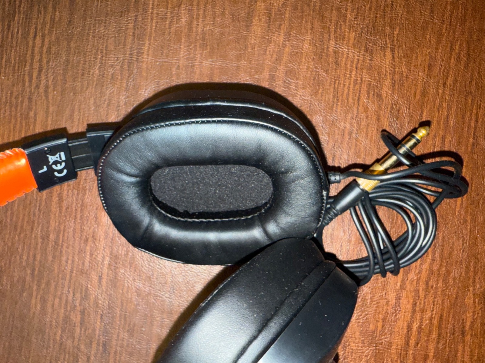 FOSTEX TX-2 Closed-Back Studio Headphones