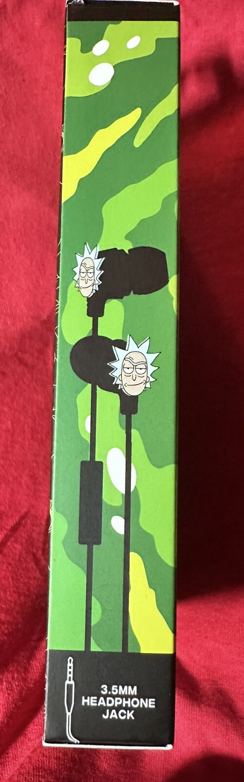 Adult Swim *Rick & Morty* Earbuds & Cord Organizer – you know you want it