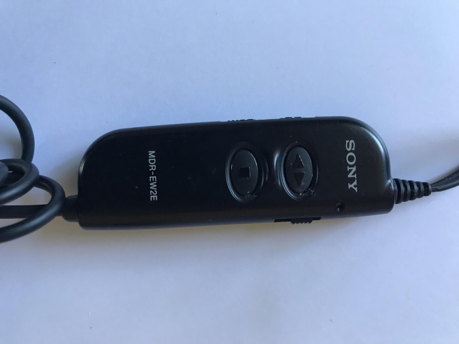 Vintage Sony MDREW2E Remote Control w/MDR-E741 Integrated Earphones (MDR-EW2E)