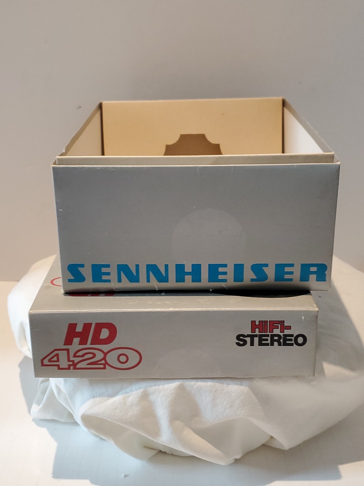 VTG 1980 Sennheiser HD 420 Headphones Original Box Made In Germany- WORKING