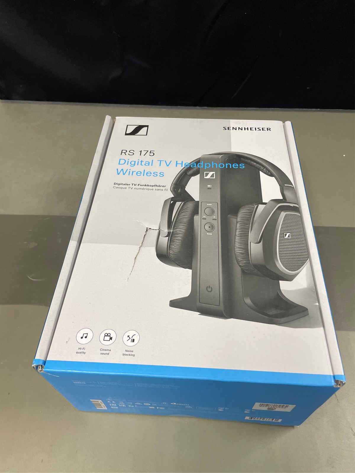 Sennheiser RS175 Closed Circumaural Headphone with 100m Range Transmitter (Bla 6