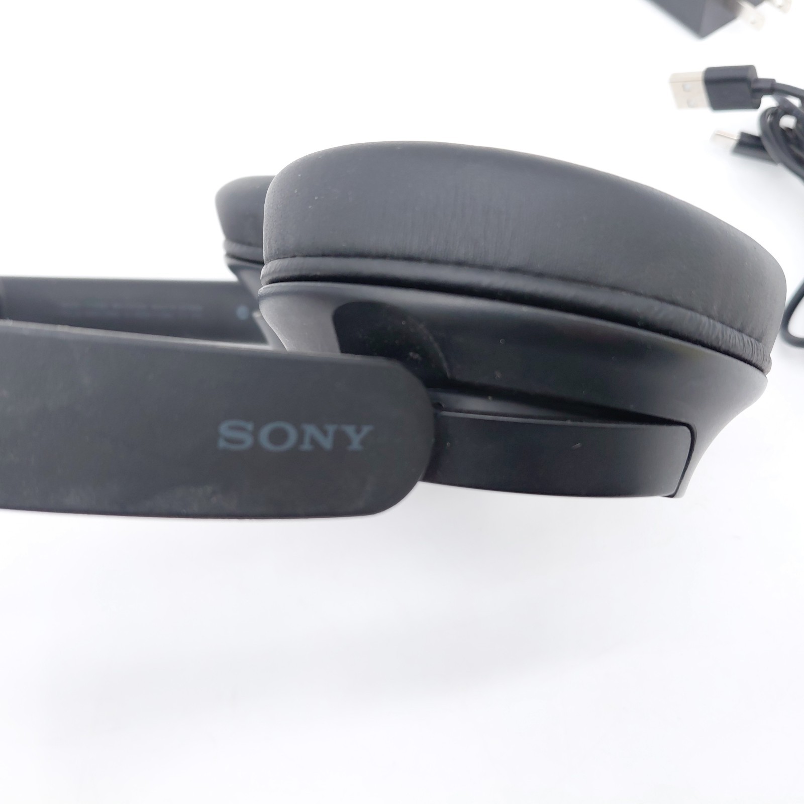 Sony WH-CH720N Noise Canceling Wireless Headphones w USB-C Cord and Charger