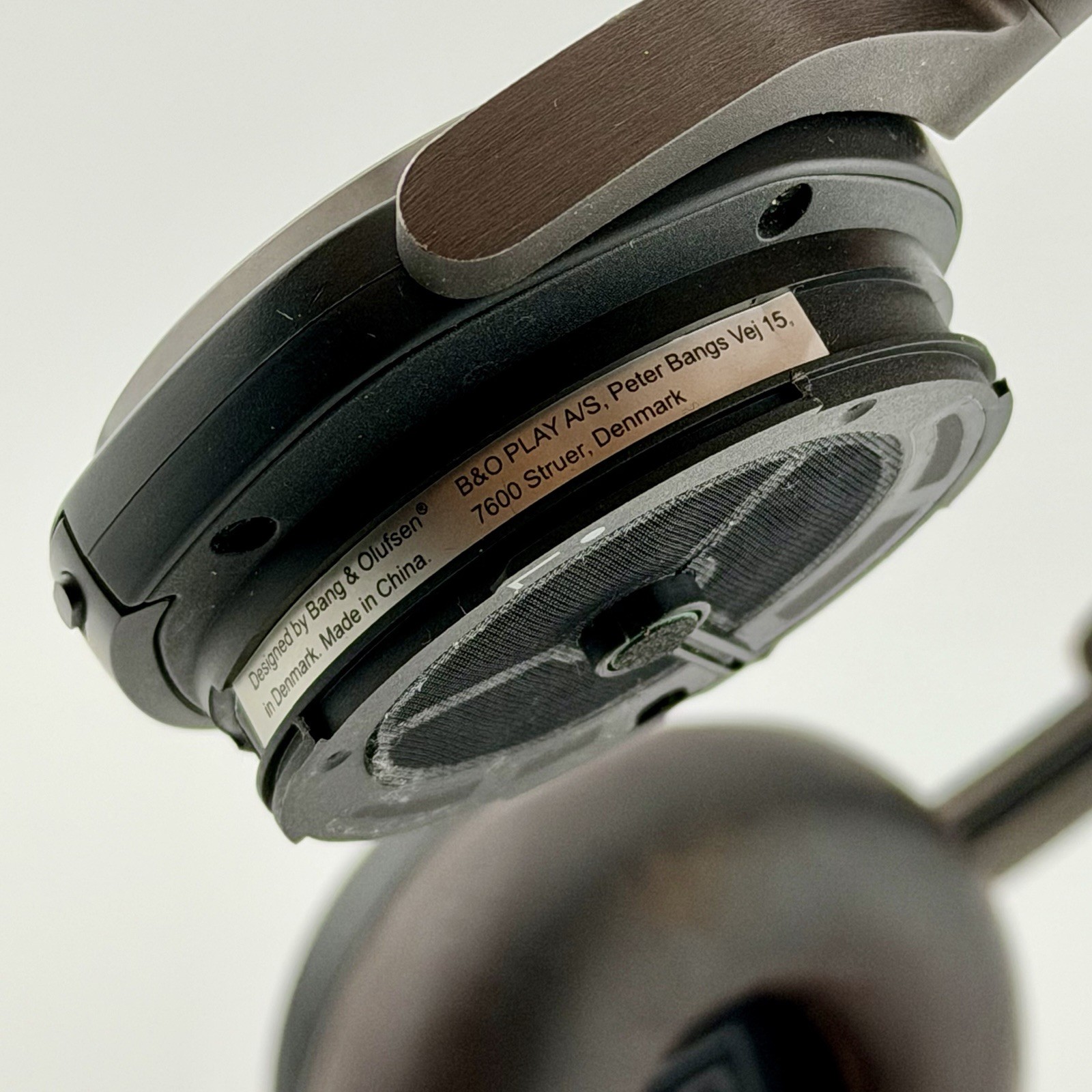 The Bang & Olufsen BeoPlay H8 Wireless Bluetooth Over-Ear Headphones Dark Brown