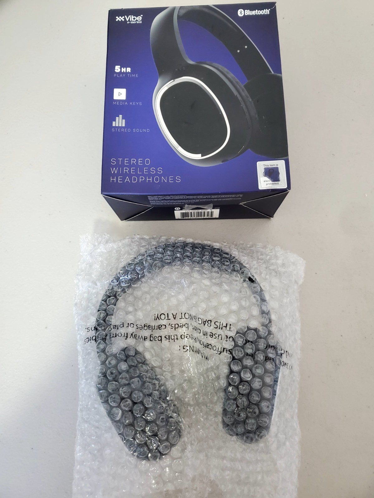 Vibe Essentials Stereo Wireless Headphones Black Wireless Bluetooth w/ box